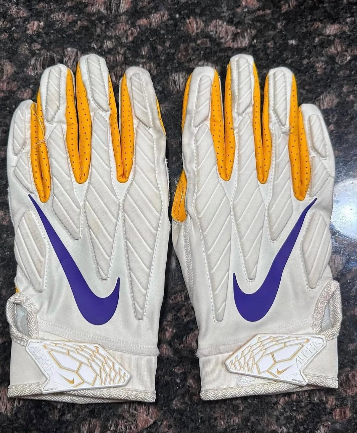 LSU GLOVES
